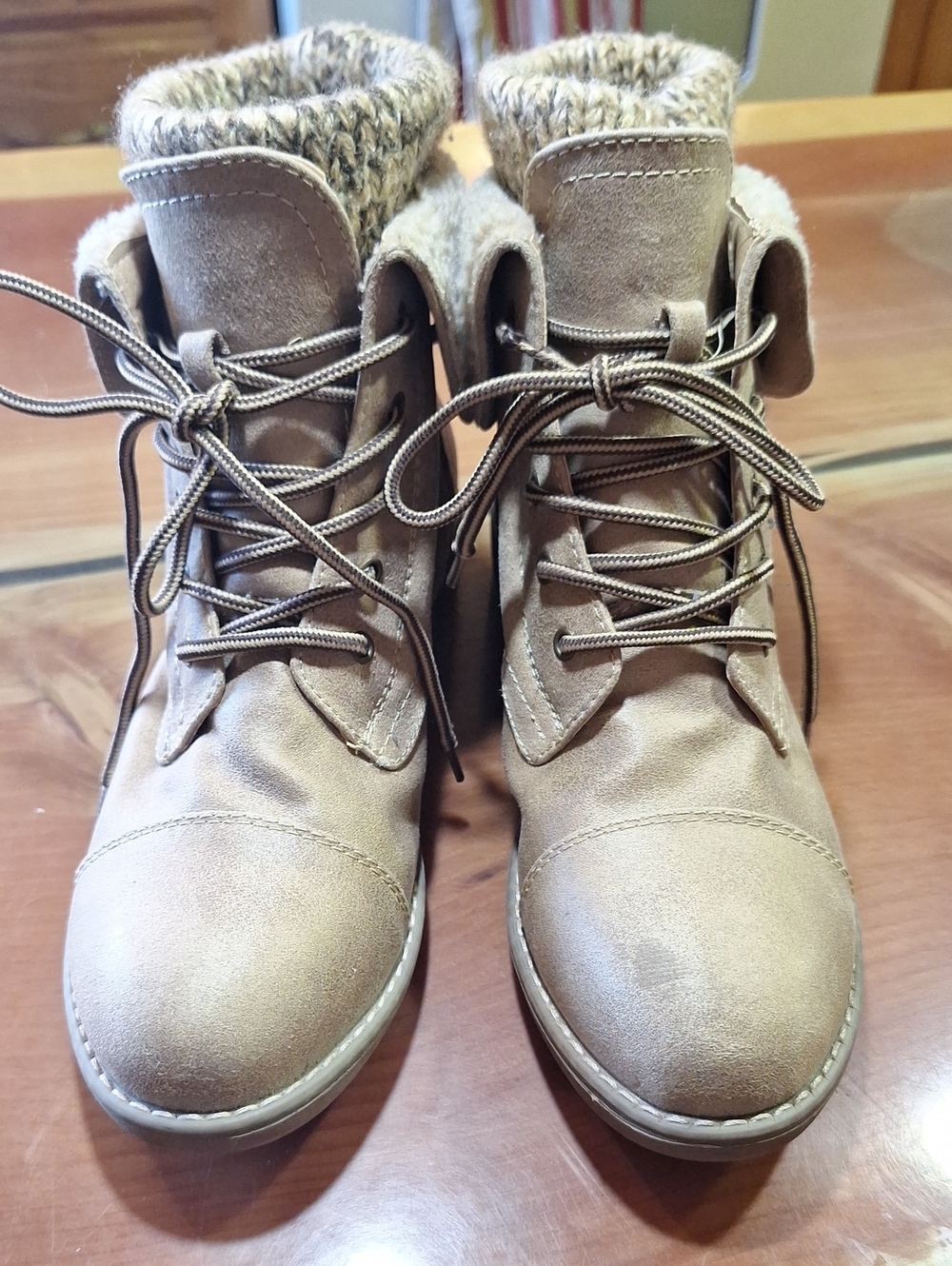 Cliffs By White Mountain Womens Winter Boots Size 9 NWOT